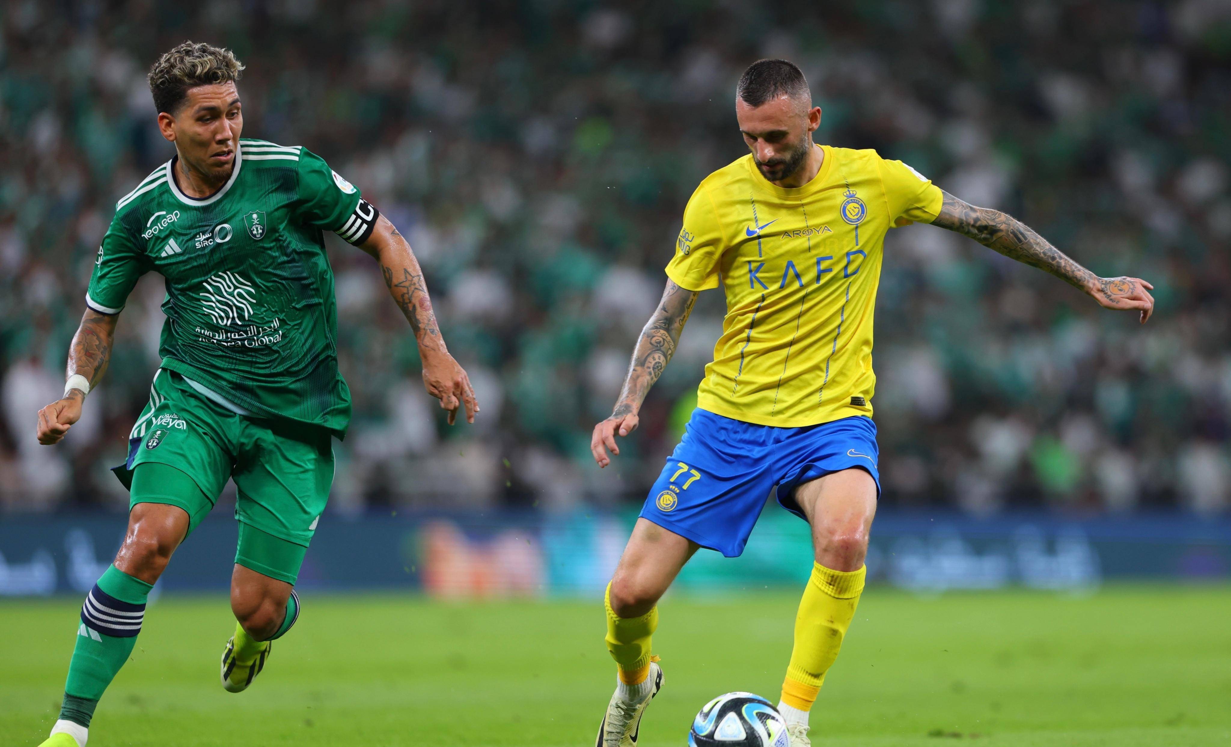 出色防守首场状态出色，中国队观众沸腾！，C罗重返赛场上演精彩一战的简单介绍