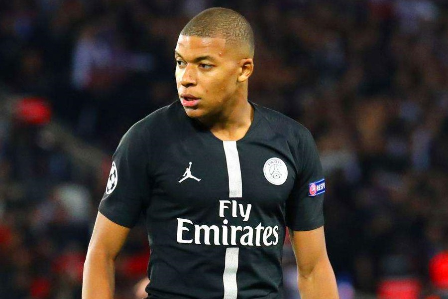 关于上海久事训练开放日；转会期绝杀压哨引欢呼；法甲在即；训练强度明显提升的信息