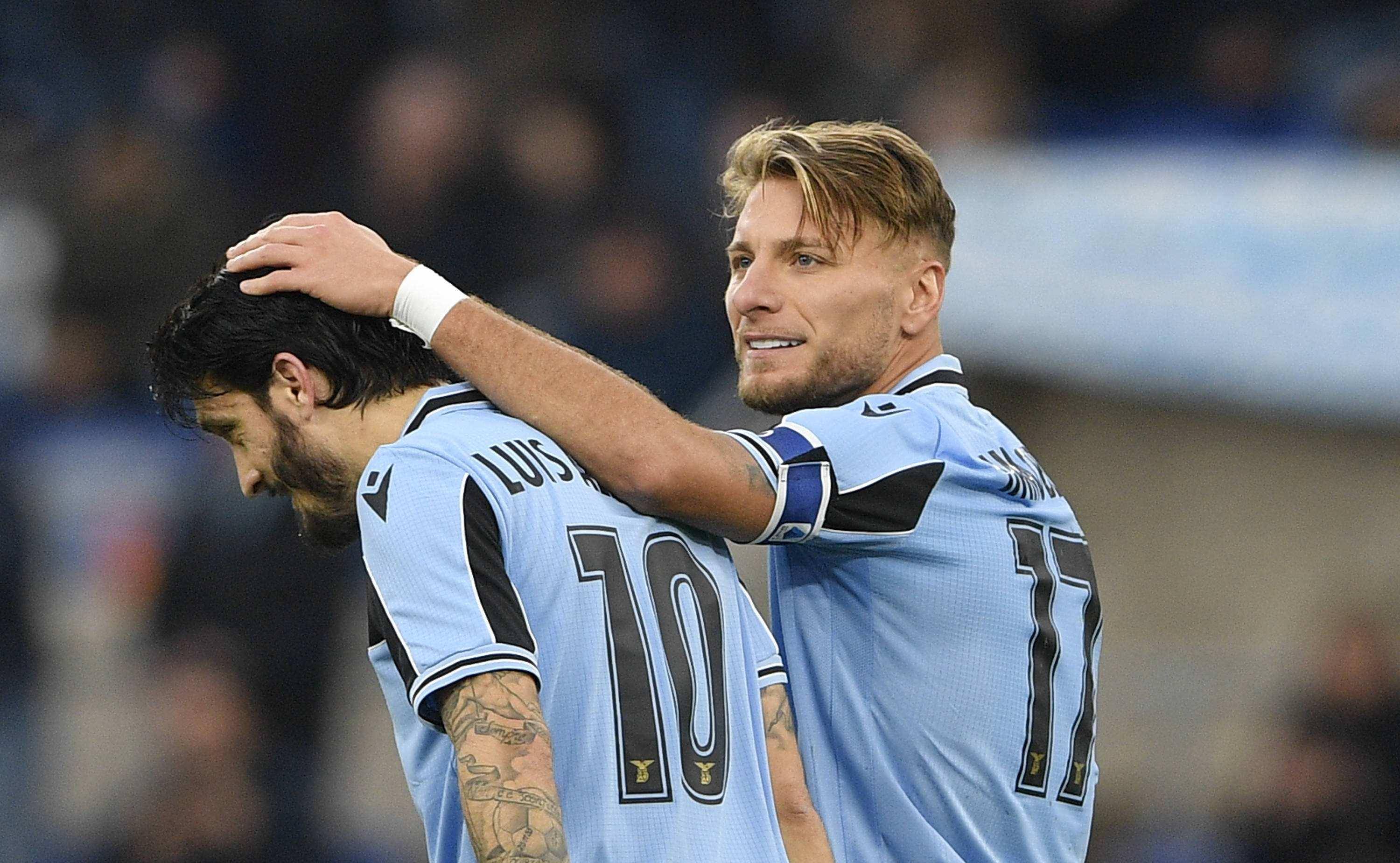 赛后拉齐奥调整名单以备国王杯；官宣签约环节打磨；引发热议；年轻球员得到机会的简单介绍