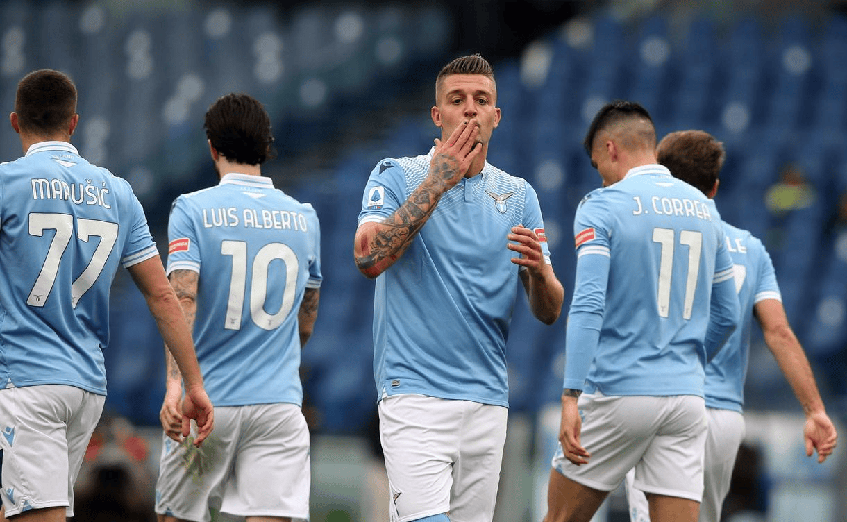 赛后拉齐奥调整名单以备国王杯；官宣签约环节打磨；引发热议；年轻球员得到机会的简单介绍